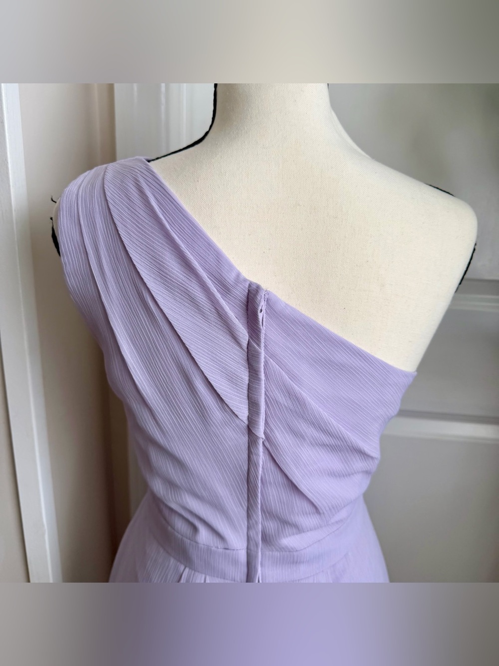 David’s Bridal Long One-Shoulder Crinkle Chiffon Dress Iris Lavender Sz 6 - Picture 10 of 16